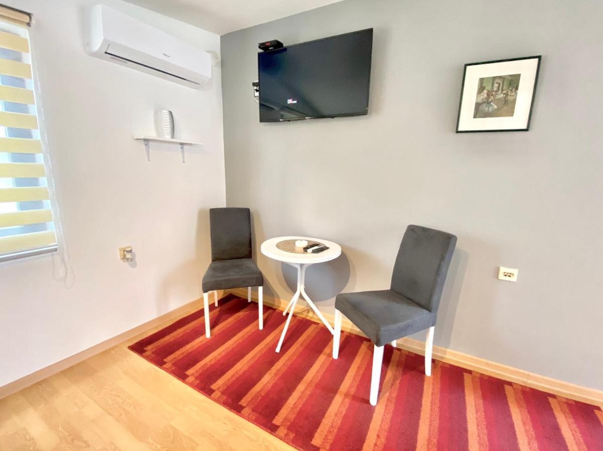 Viv Apartment 3 Ni Εξωτερικό φωτογραφία